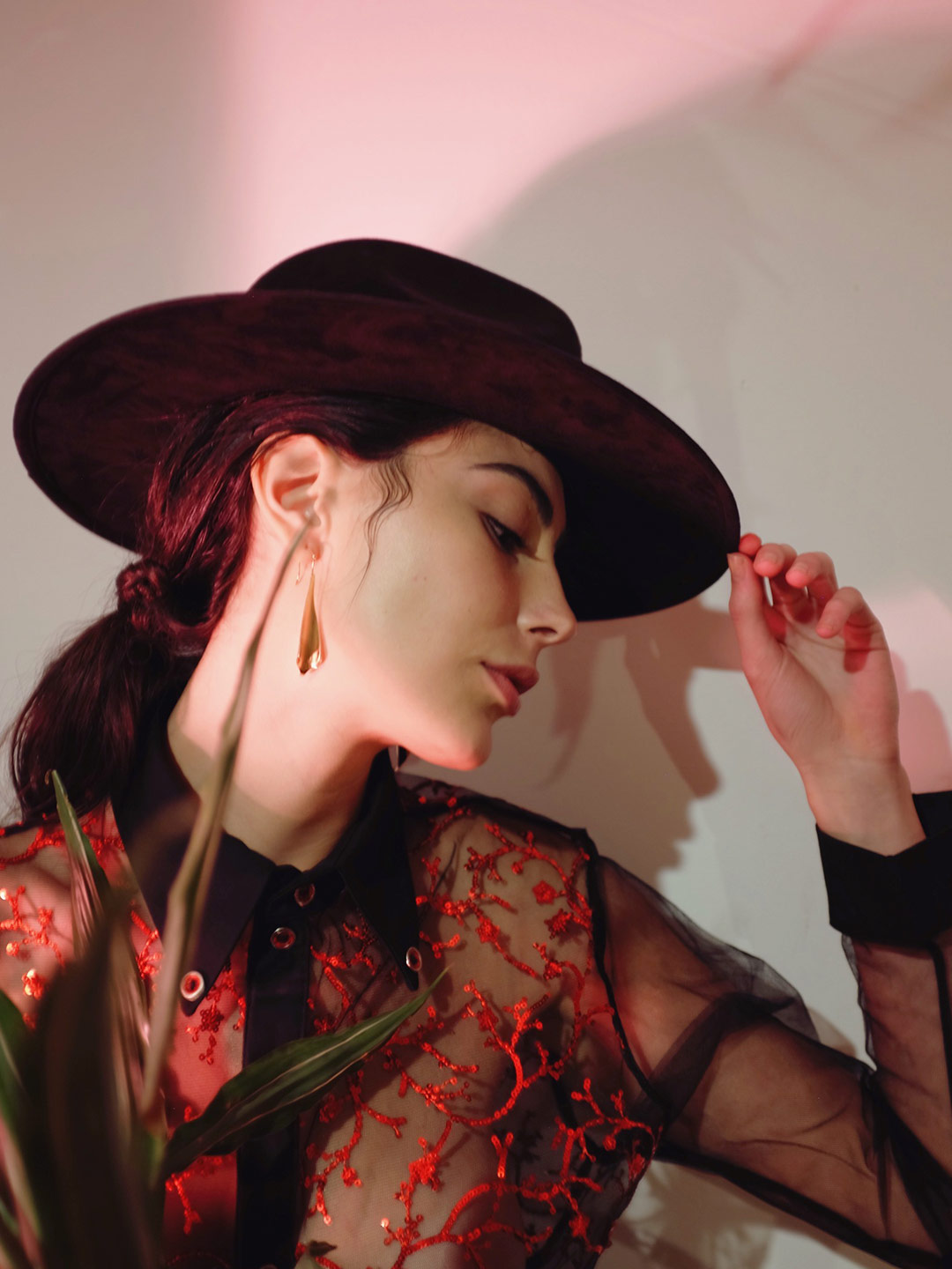 02 Feathered Palo de Yucca