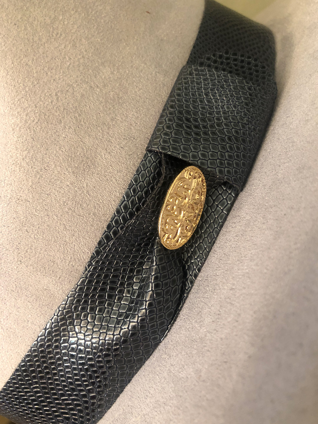 08 Faux animal skins Palo de Yucca