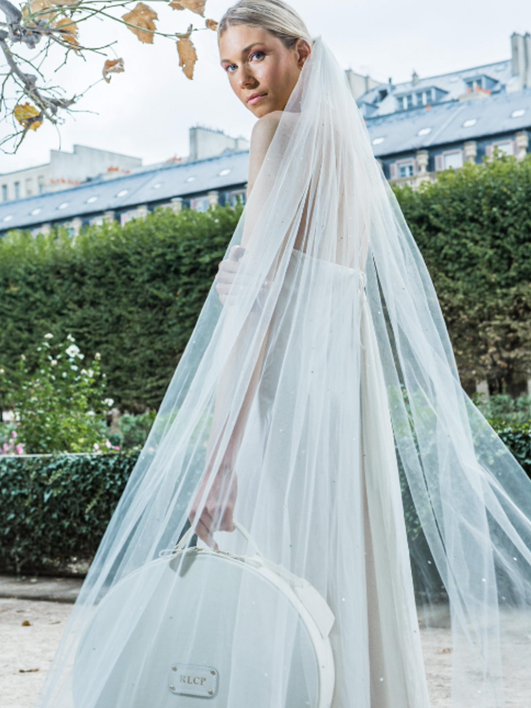 10 Valise a Chapeau Bridal